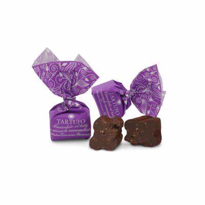 Cioccolato al latte e nocciole